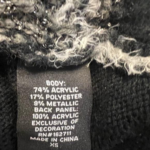 33 degrees in women’s sweater - Picture 11 of 13